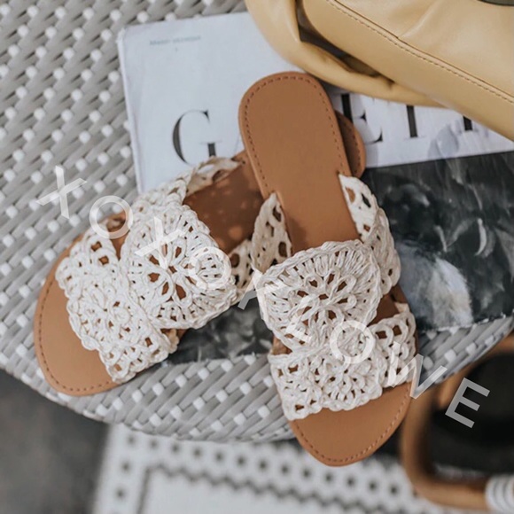 Boho Floral Crochet Raffia Sandal Slides - Picture 12 of 15